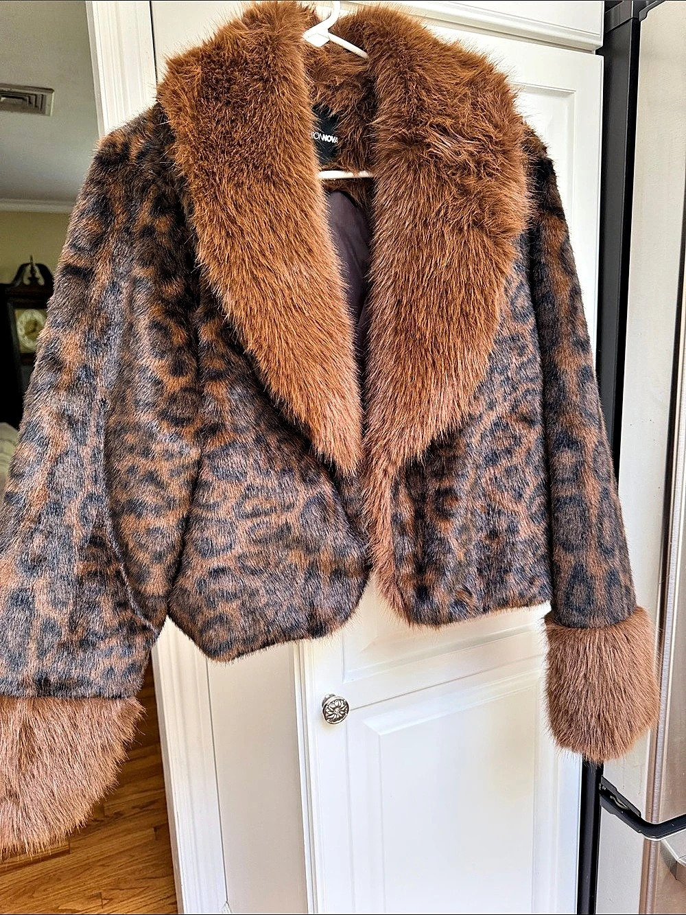 Fashion Nova Leopard Print Faux Fur Jacket Size Medium Like New